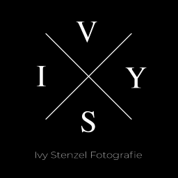 Ivy Stenzel Immobilienfotografie Logo